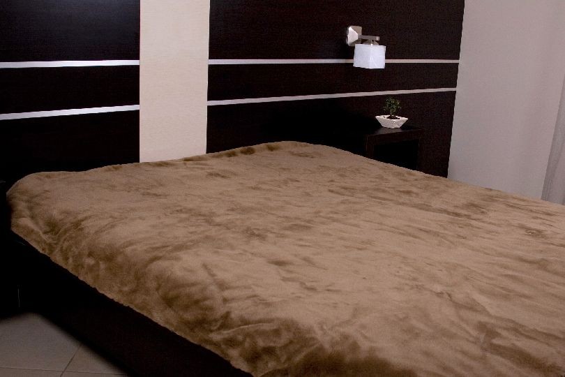 0165 Kołdra z wełny Camel Ciemny + Kaszmir Gładki 200x200