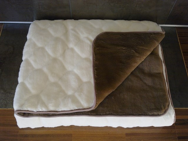 0170 Kołdra z wełny Camel Ciemny + Kaszmir Wytłaczany 200x200