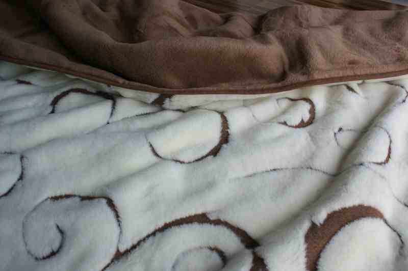 0280 Kołdra z wełny Camel Ciemny + Kaszmir Luna 220x200