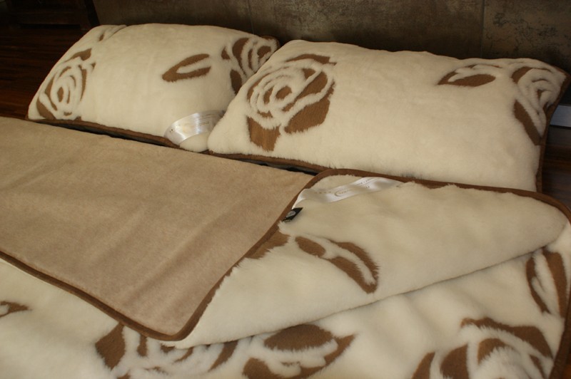 0512 Pościel z wełny Camel Jasny + Kaszmir Róża Brąz 140x200 + Materac wełniany