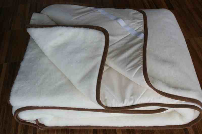 0690 Pościel z wełny Camel Jasny + Kaszmir Róża Brąz 240x200 + Podkład wełniany