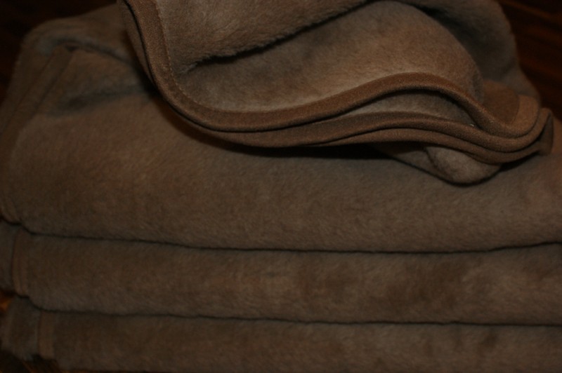 Koc wełniany Camel z wełny wielbłądziej KRÓLEWSKI 140x200