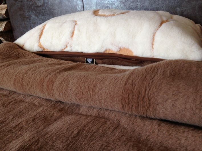 Pościel z wełny Camel Ciemny Kaszmir Gold 140x200 + Materac wełniany