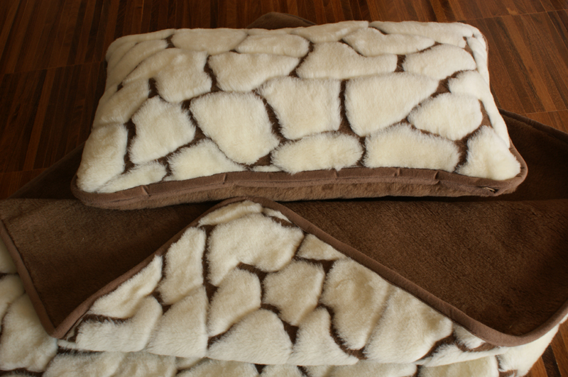 Pościel z wełny Camel Ciemny + Kaszmir Żyrafa 140x200 + Materac wełniany