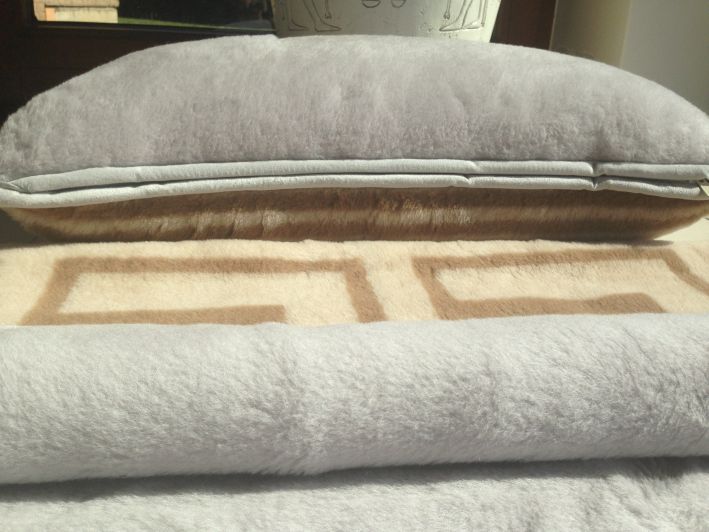 2304 Pościel z wełny Alpaki Silver Camel Greka 140x200 + Podkład wełniany