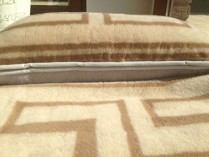 2308 Pościel z wełny Alpaki Silver Camel Greka 140x200 + Podkład wełniany