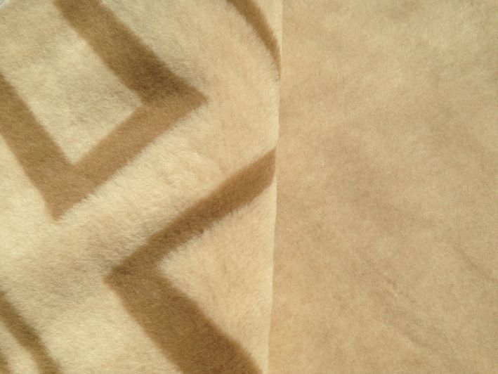 2314 Kołdra z wełny Alpaki Silver Camel Greka 140x200