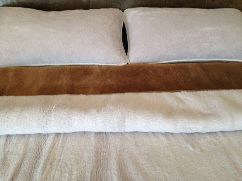 1 Pościel z wełny Alpaki Alpina Camel Kasztan 240x200 + Materac wełniany