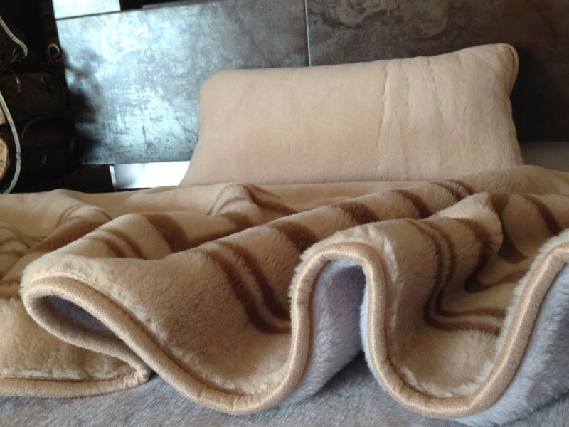 4 Pościel z wełny Alpaki Alpina Camel Greka 140x200 + Materac wełniany