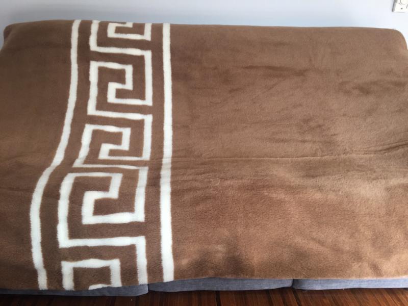Koc wełniany Camel z wełny wielbłądziej CIEMNY GREKA 140x200