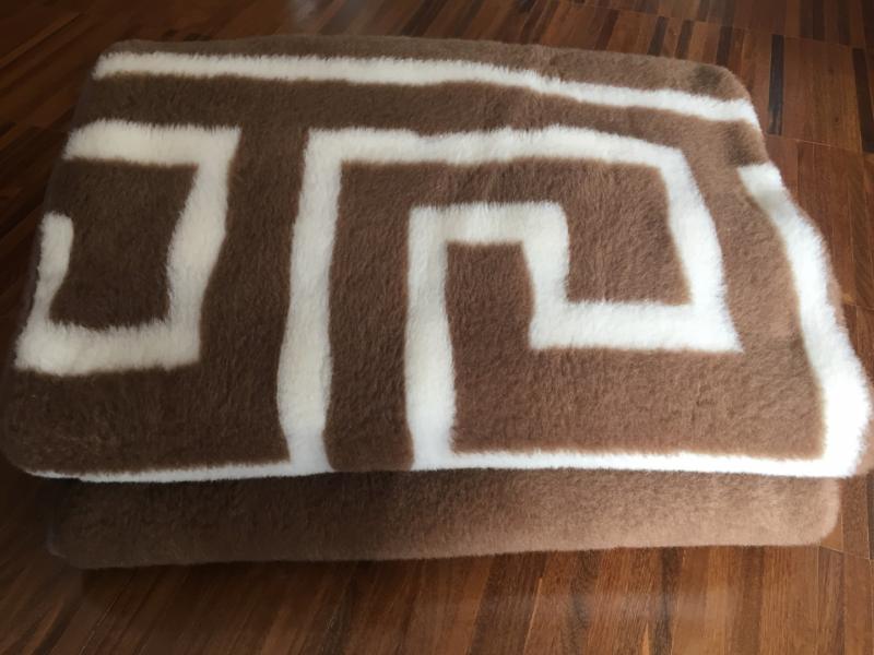Koc wełniany Camel z wełny wielbłądziej CIEMNY GREKA 140x200