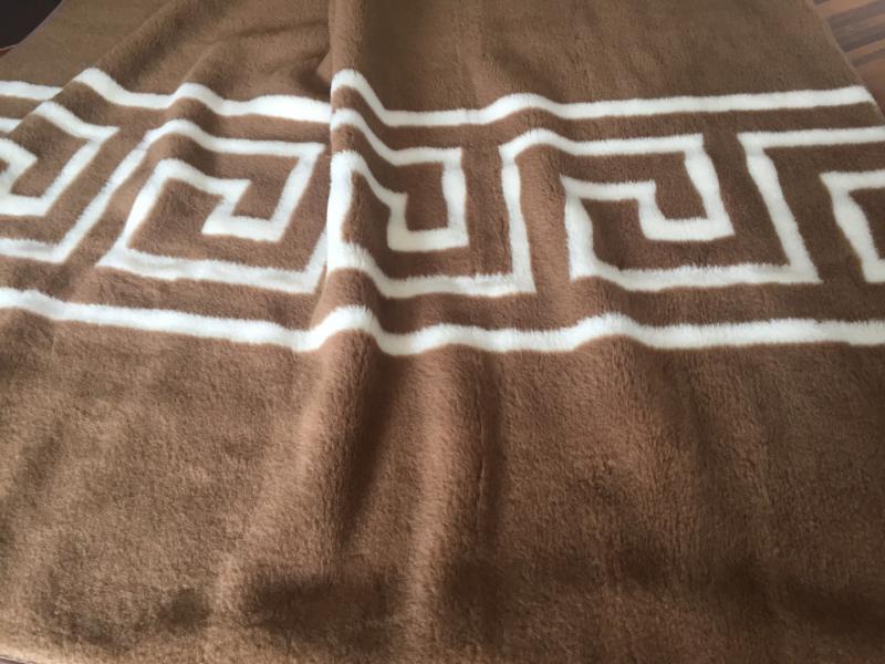 Koc wełniany Camel z wełny wielbłądziej CIEMNY GREKA 140x200