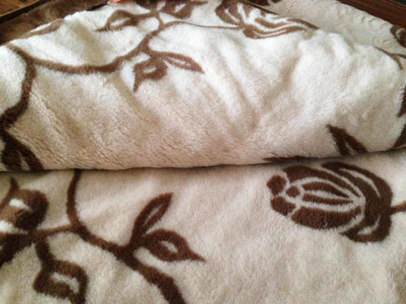114 Kołdra wełniana Camel z wełny wielbłądziej Jasny Tulipan 220x200