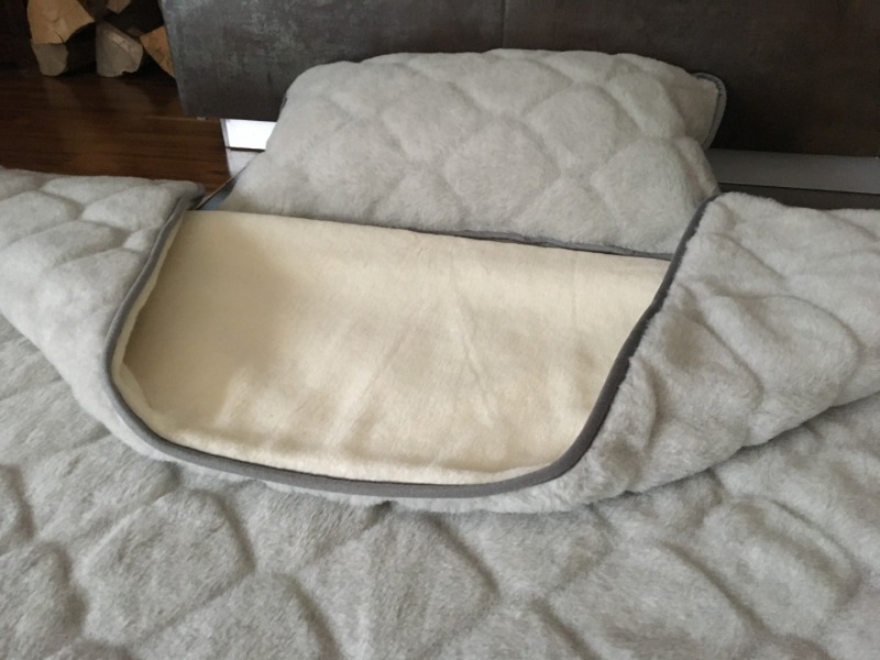 Pościel z wełny Alpaki Silver Caro Kaszmir Gładki 140x200 + Materac wełniany