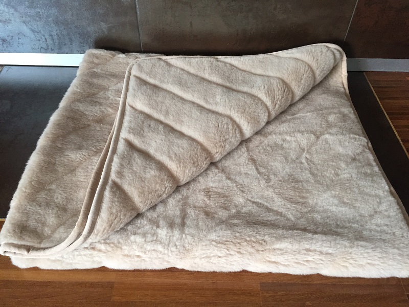 Koc wełniany Camel z wełny wielbłądziej JASNY PASY 200x200