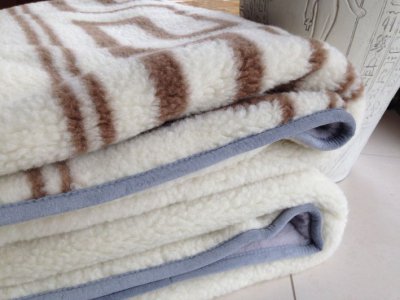 zdjecie-glowne-3032 Kołdra z wełny Alpaka Alpina Merynos Greka 200x200