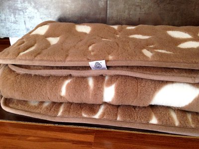zdjecie-glowne-3281 Kołdra wełniana Camel z wełny wielbłądziej Lilia Biała 140x200