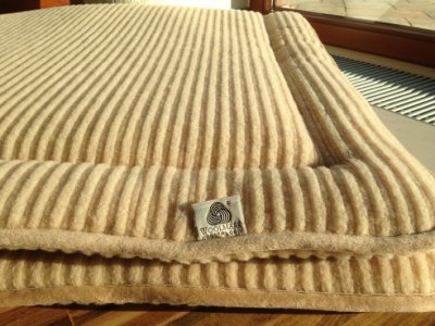 zdjecie-glowne-4033 Materac z wełny Camel Jasny Szerokie Pasy 200x200