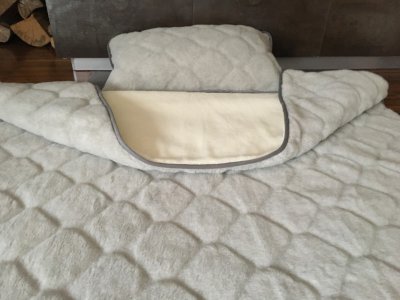 zdjecie-glowne-6416 Pościel z wełny Alpaki Silver Caro Kaszmir Gładki 140x200 + Materac wełniany