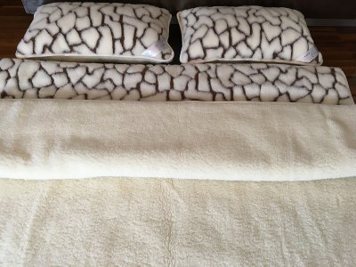 zdjecie-glowne-7368 Pościel z wełny Merynos Tumbler + Kaszmir Giraffe 200x200 + Podkład wełniany