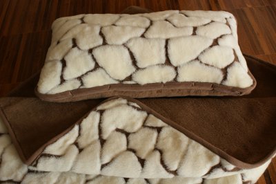 zdjecie-glowne-7485 Pościel z wełny Camel Ciemny + Kaszmir Żyrafa 140x200 + Materac wełniany