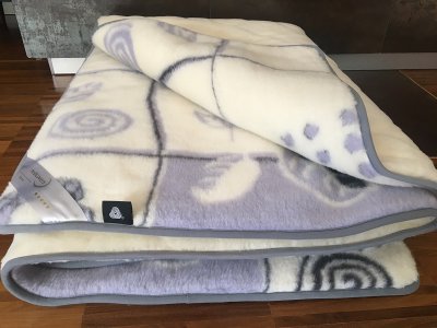 zdjecie-glowne-8035 Kołdra z wełny Alpaki Violet Botanica Kaszmir Caro 140x200