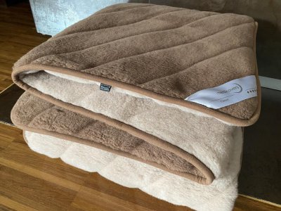 zdjecie-glowne-8520 Kołdra wełniana Camel z wełny wielbłądziej Pasy C+J 140x200
