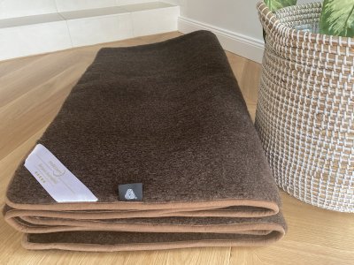 zdjecie-glowne-8789 Podkład z wełny Merynos Dziki Brąz Syberia 120x200