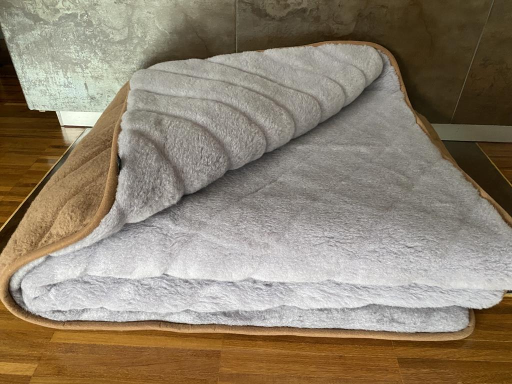Kołdra z wełny Alpaki Silver Pasy Camel Ciemny Pasy 160x200