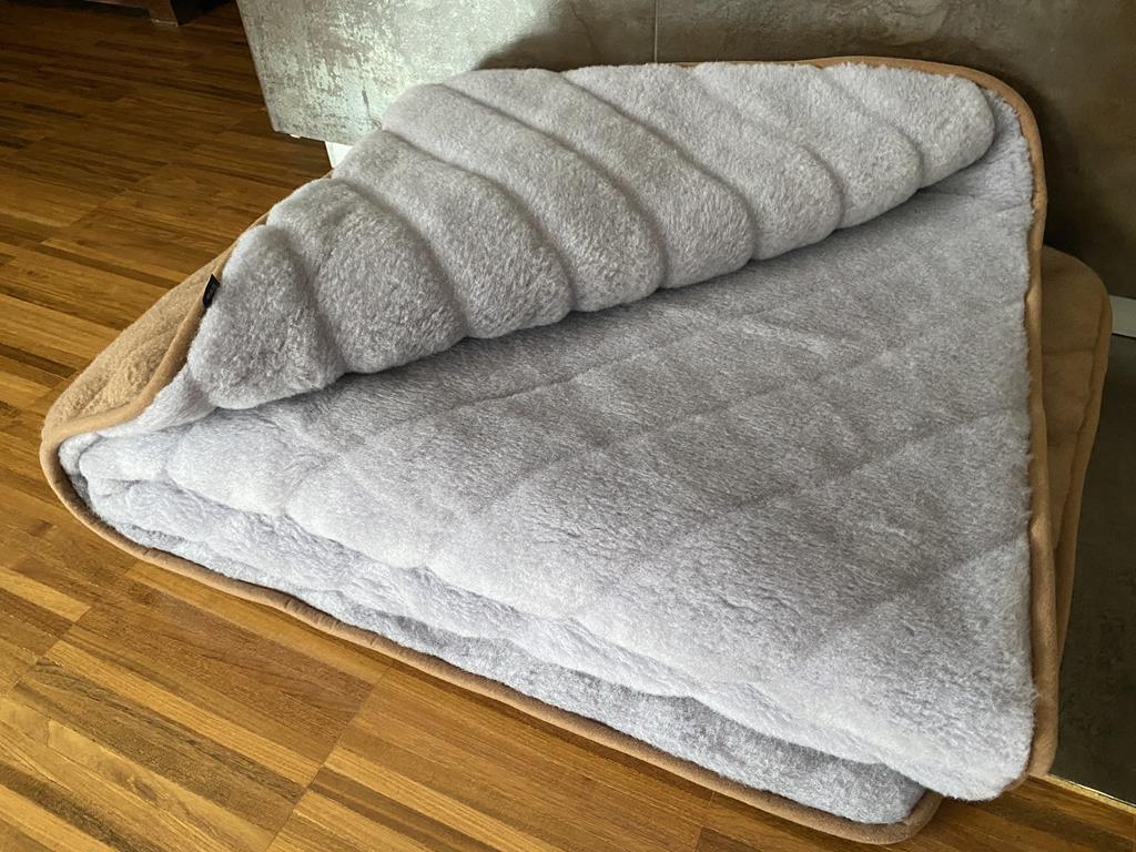 Kołdra z wełny Alpaki Silver Pasy Camel Ciemny Pasy 160x200