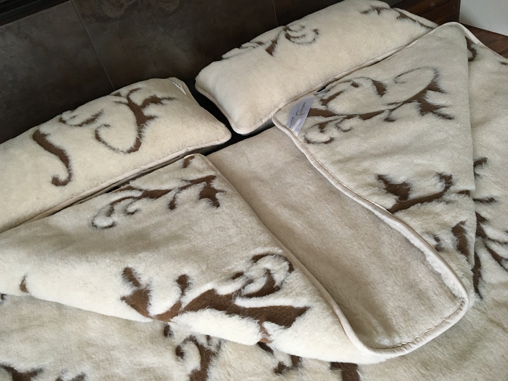 Pościel wełniana Camel z wełny wielbłądziej Boho 240x200 + Podkład wełniany