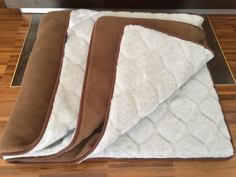 Kołdra z wełny Alpaki Jasnej Caro + Camel Ciemny 140x200 stan magazynowy 1 sztuka