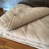 Kołdra wełniana Camel z wełny wielbłądziej Pasy 200x200