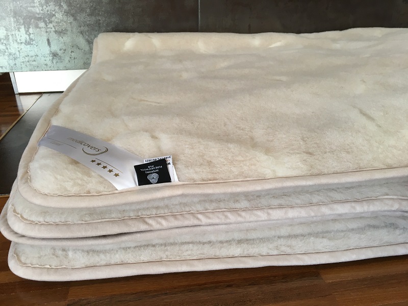 Kołdra wełniana Camel z wełny wielbłądziej Benjamin Biały 220x200