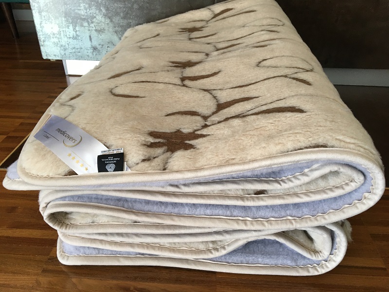 Kołdra z wełny Alpaki Alpina Camel Rampicanti 200x200