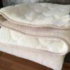 Koldra-Kaszmir-Caro-Camel-Jasny-140x200-240x200-4 Kołdra z wełny Camel Jasny + Kaszmir Caro 240x200