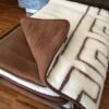 Koldra-Merynos-Greka-Camel-Ciemny-140x200-240x200-10 Kołdra z wełny Camel Ciemny + Merynos Tumbler Greka 200x200