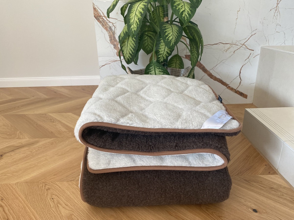 Kołdra z wełny Alpaka Silver Caro + Merynos Syberia Dziki Brąz 240x200