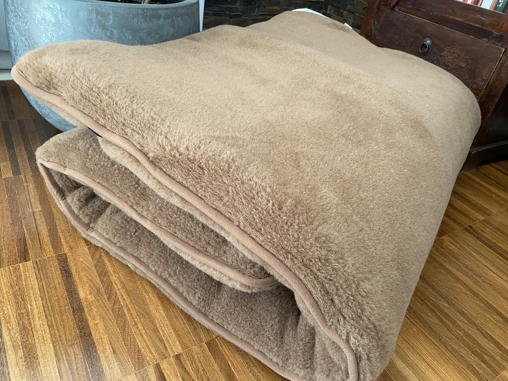 Materac z wełny wielbłądziej Camel Ciemny Królewski  90x200