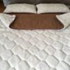 Pościel z wełny Alpaki Silver Caro Camel Ciemny 180x200 + Materac wełniany