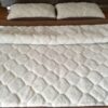Pościel z wełny Alpaki Silver Caro Camel Ciemny 180x200 + Materac wełniany