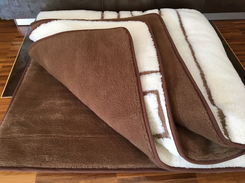 Pościel z wełny Camel Ciemny + Merynos Tumbler Greka 140x200