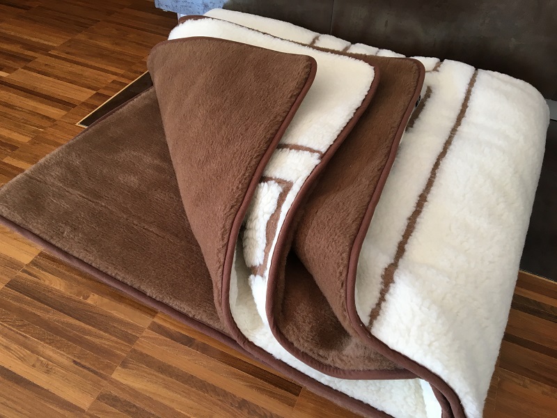 Pościel z wełny Camel Ciemny + Merynos Tumbler Greka 140x200