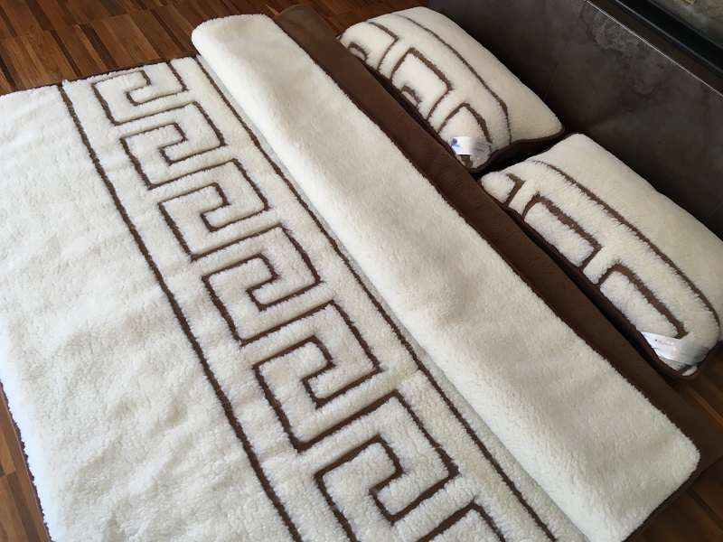 Pościel z wełny Camel Ciemny + Merynos Tumbler Greka 160x200 + Podkład wełniany