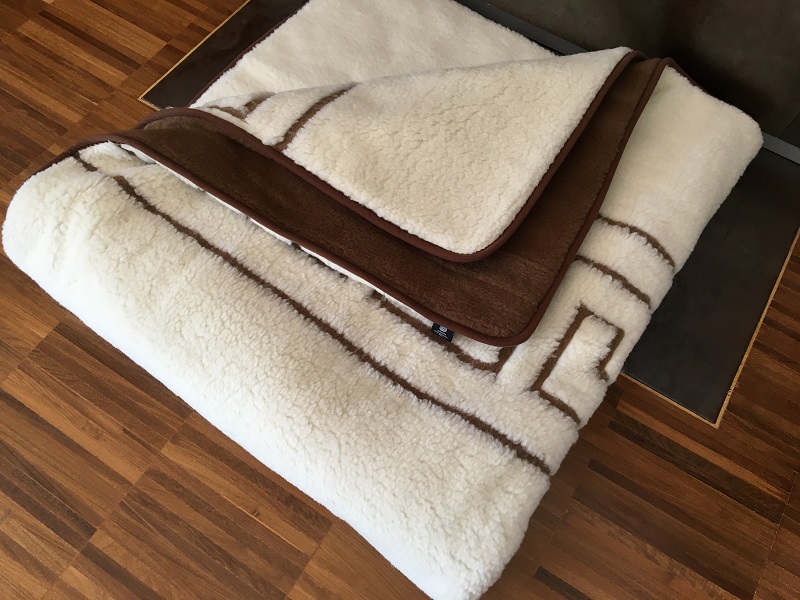 Pościel z wełny Camel Ciemny + Merynos Tumbler Greka 160x200 + Podkład wełniany