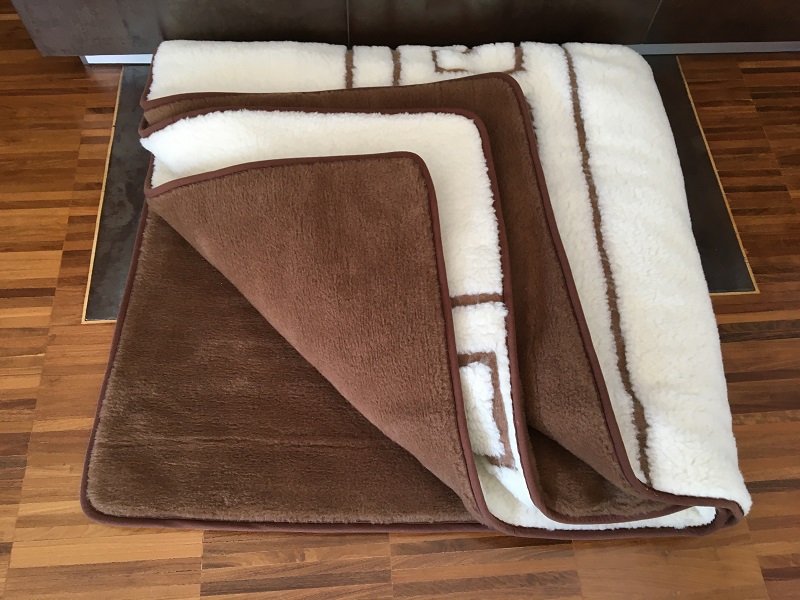 Pościel z wełny Camel Ciemny + Merynos Tumbler Greka 160x200 + Podkład wełniany
