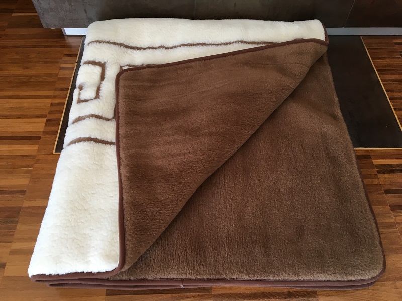 Pościel z wełny Camel Ciemny + Merynos Tumbler Greka 160x200 + Podkład wełniany