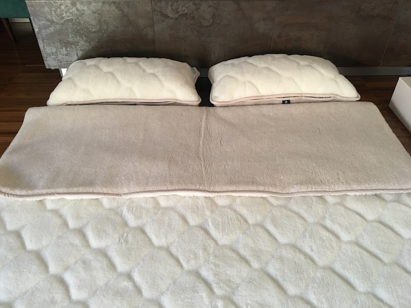 Pościel z wełny Camel Jasny + Kaszmir Caro 160x200 + Materac wełniany