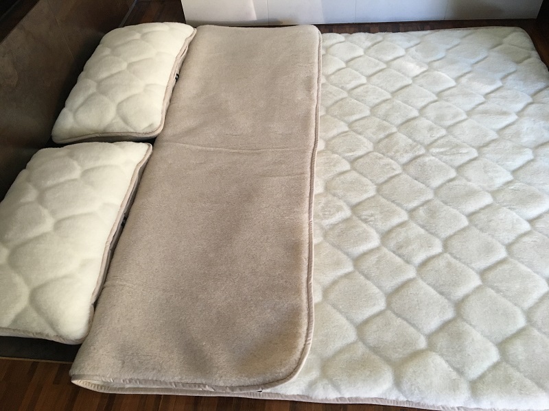 Pościel z wełny Camel Jasny + Kaszmir Caro 160x200 + Materac wełniany