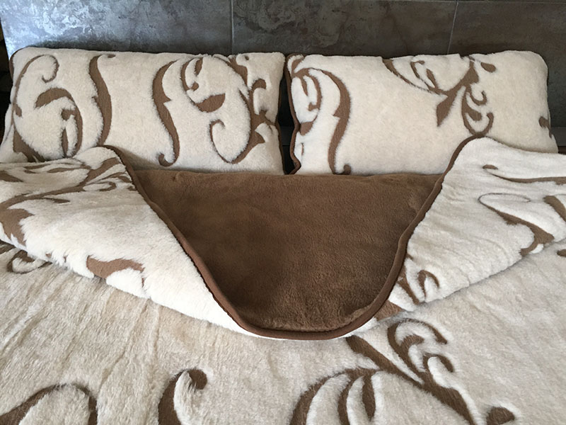 15 Pościel wełniana Camel z wełny wielbłądziej Szlachecka 200x200 + Materac wełniany